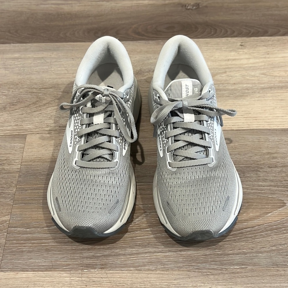Brooks Ghost 14 size 6.5